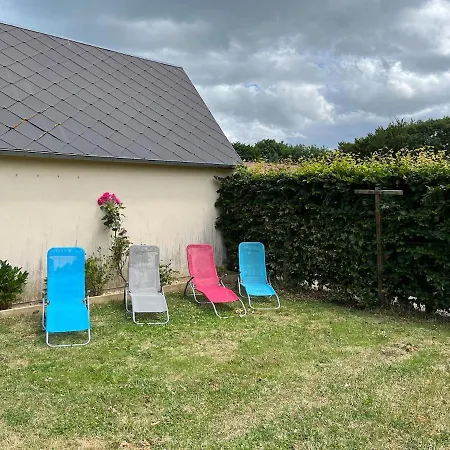 Semesterbostad Jolie Maison Normande Avec Jardin Auberville-la-Manuel